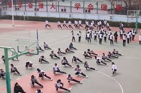 BLG险胜！3-2击败FLY，艰难获胜！knight对线单杀，下一场迎战AL