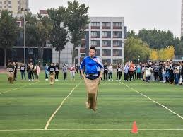 德比迎来关键胜利，米兰升至意甲积分榜第二